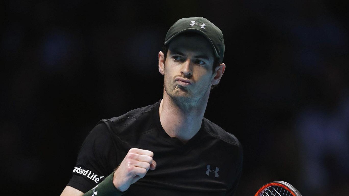 Giẫm gãy 2 vợt, Wawrinka vẫn không thể cản Murray lập kỷ lục