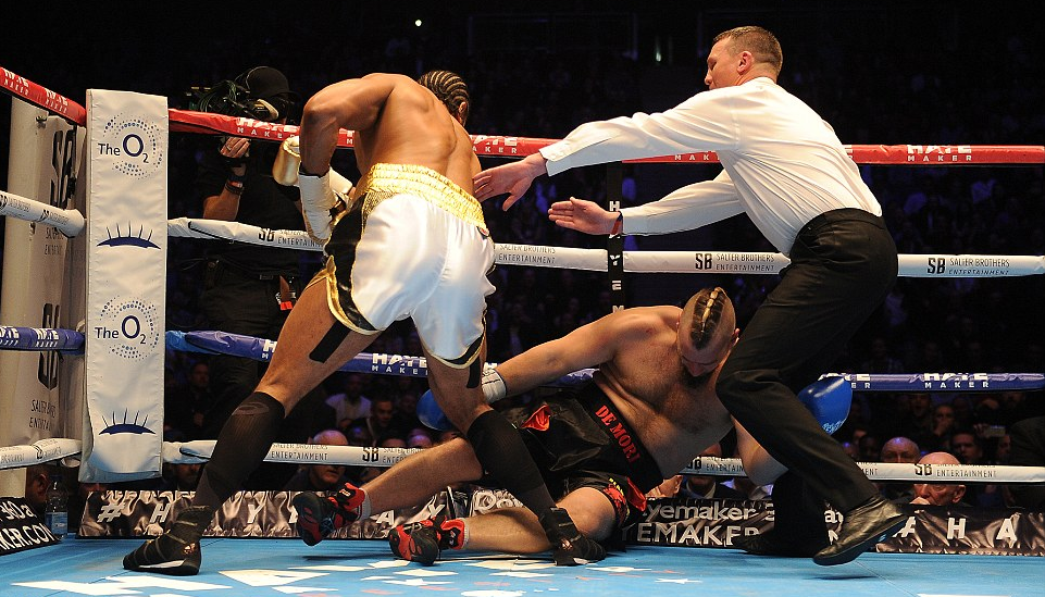 David Haye “nghiền nát” đối thủ sau 131 giây!