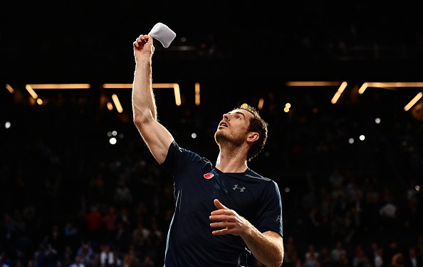 Djokovic bại trận, Murray cách đỉnh thế giới một trận đấu