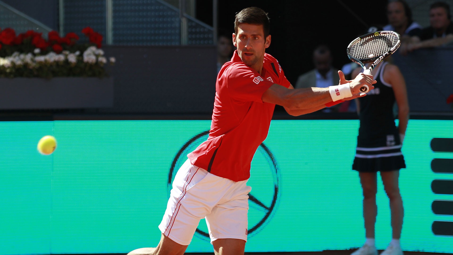 Vòng 2 Madrid Open: Djokovic đi tiếp, Wawrinka bị loại