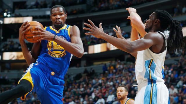 Kevin Durant bỏ lỡ cơ hội vượt mặt Michael Jordan