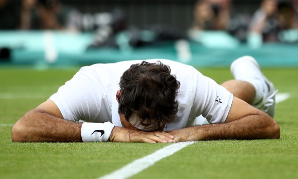 Federer nghỉ đến hết mùa giải