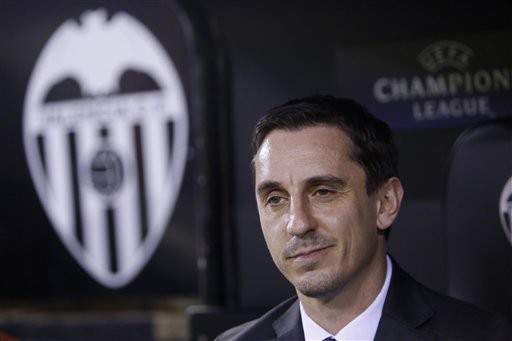 Gary Neville nói gì về khả năng đụng M.U ở Europa League?