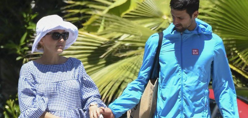 Gia đình Novak Djokovic đua nhau sinh em bé