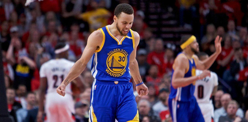 Golden State Warriors lội ngược dòng trước Portland ở Game 3