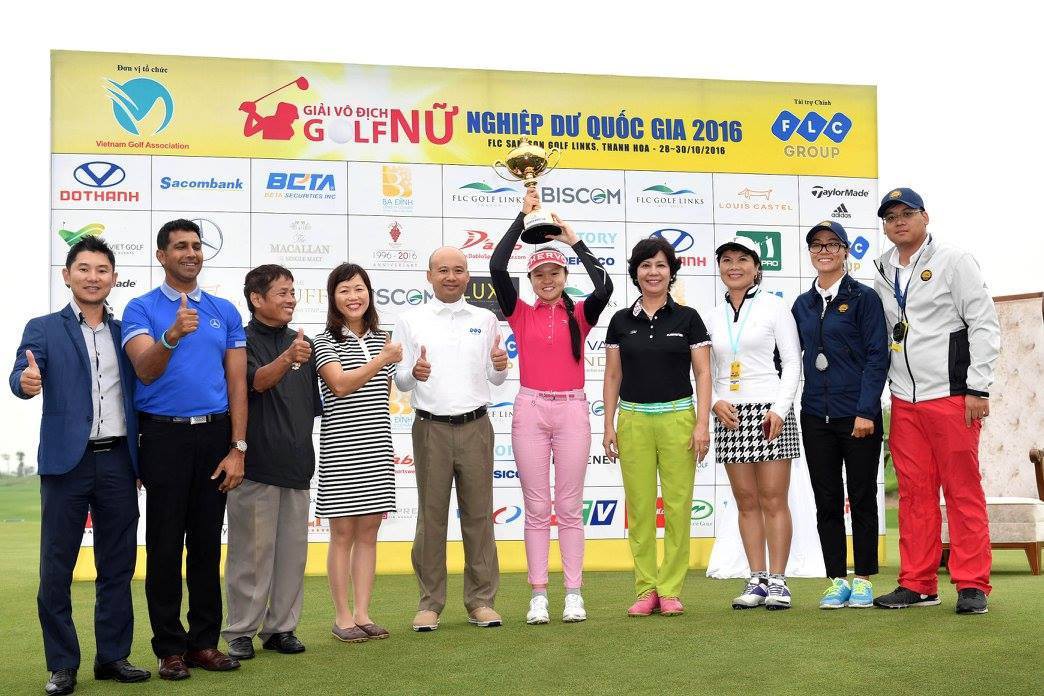 Golfer 17 tuổi Hanako Kawasaki đăng quang giải VĐQG nữ