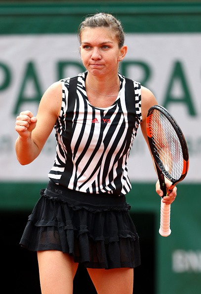 Simona Halep d&ugrave;ng từ ''ho&agrave;n hảo'' để n&oacute;i về trang phục mới của Adidas