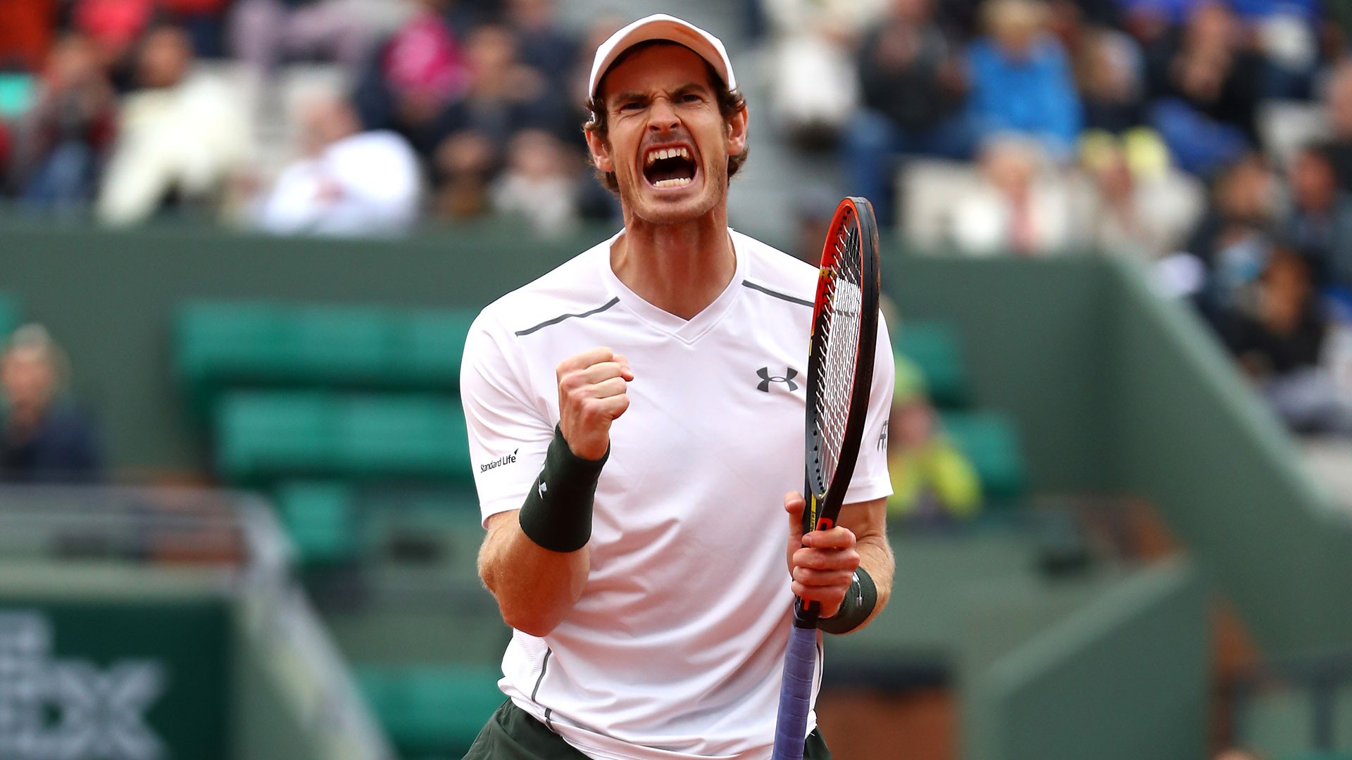 Hóa giải “Máy giao bóng” Isner, Murray vào tứ kết Roland Garros
