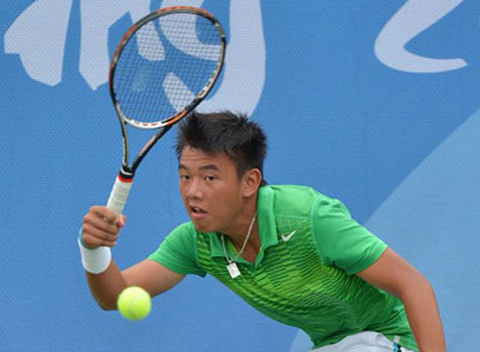 Hoàng Nam vào Top 900 ATP