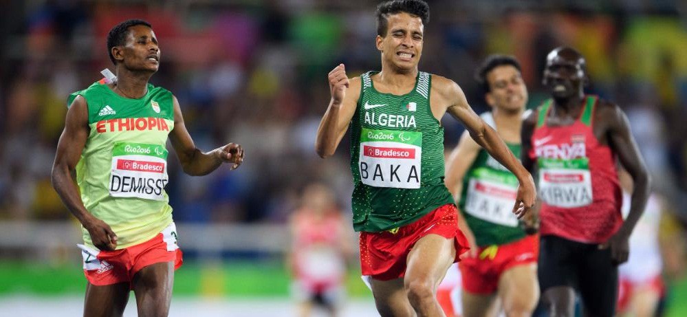 Khó tin: 4 VĐV 1.500m nam Paralympic chạy nhanh hơn HCV Rio 2016