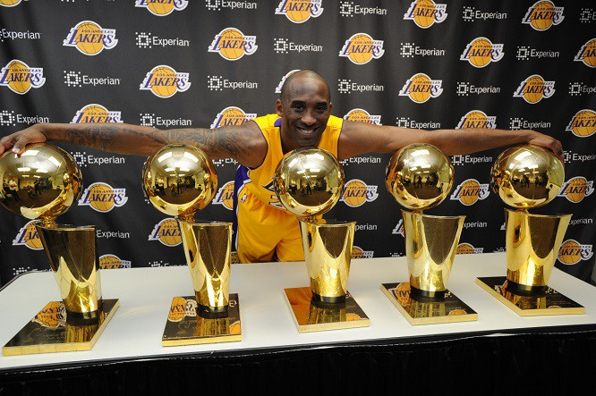 Dù ở số áo nào, Kobe Bryant vẫn rất xuất sắc Dù ở số áo nào, Kobe Bryant vẫn rất xuất sắc