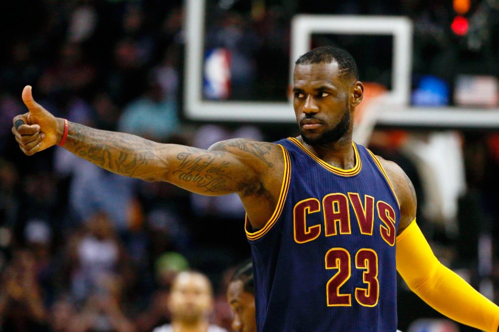 "LeBron James có giác quan như... người ngoài hành tinh"
