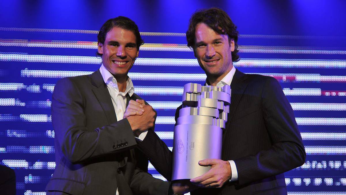 Nadal có thêm HLV: Sự thay đổi cần thiết