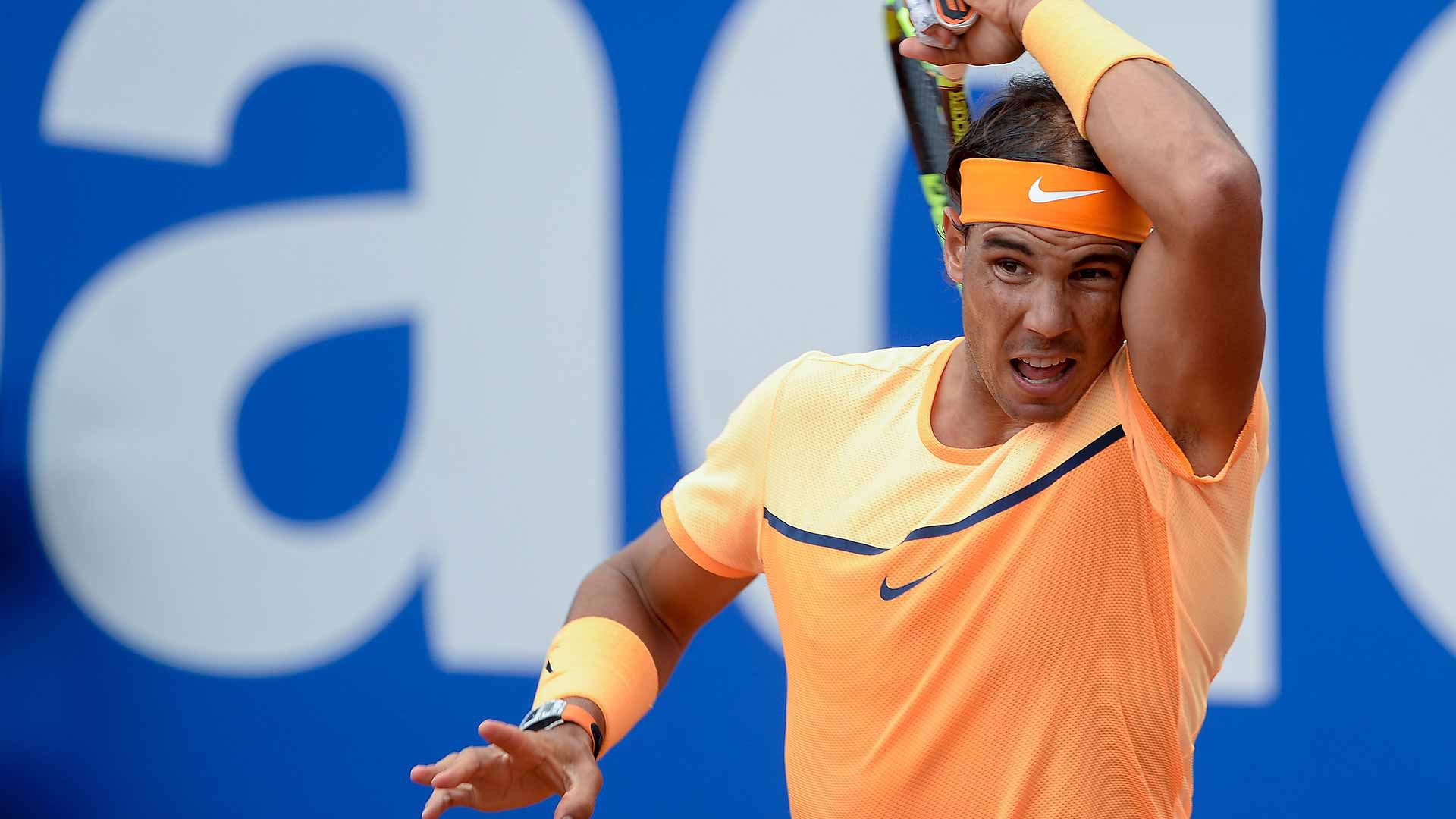 Nadal giành vé vào tứ kết Barcelona Open