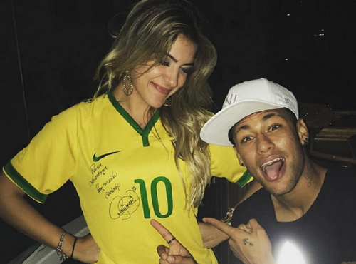 Người đẹp nói không với Neymar trước El Clasico