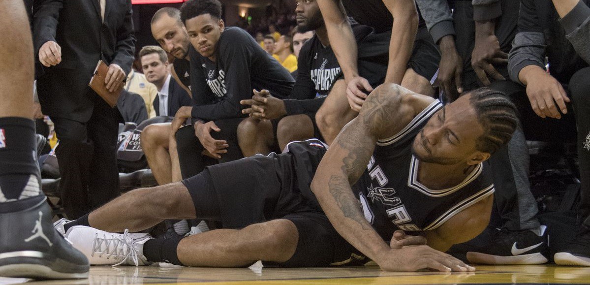 Nỗi buồn người hâm mộ sau màn ngược dòng của Warriors trước Spurs