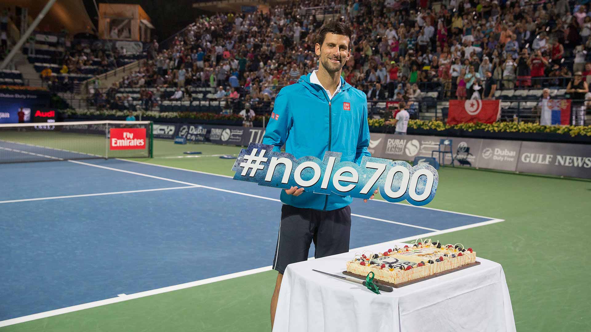 Novak Djokovic gia nhập CLB 700