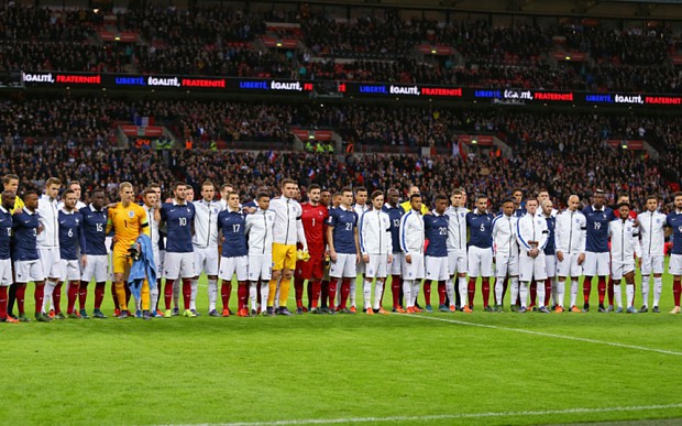 Premier League sẽ hát quốc ca Pháp cuối tuần này