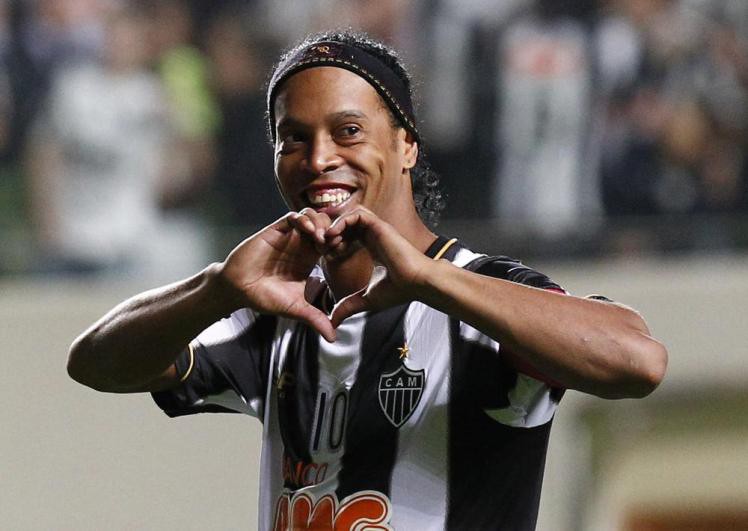 Ronaldinho sẽ thi đấu ở Premier League?