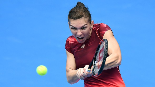 Simona Halep chấp nhận đau đớn để thi đấu