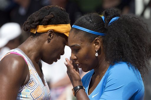 Venus v&agrave; Serena từng v&ocirc; địch nội dung đ&ocirc;i nữ Roland Garros năm 1999 v&agrave; 2010