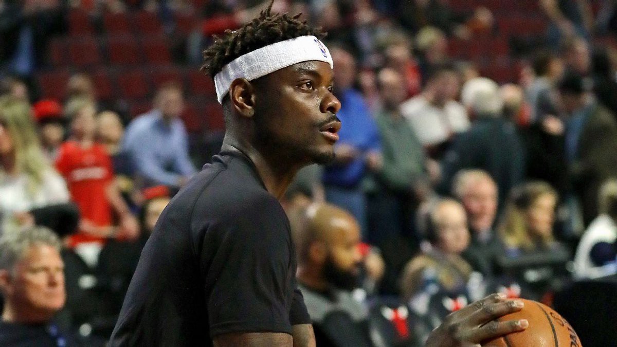 Tân binh Chicago Bulls xin lỗi fan vì chọn số áo của "cục cưng"