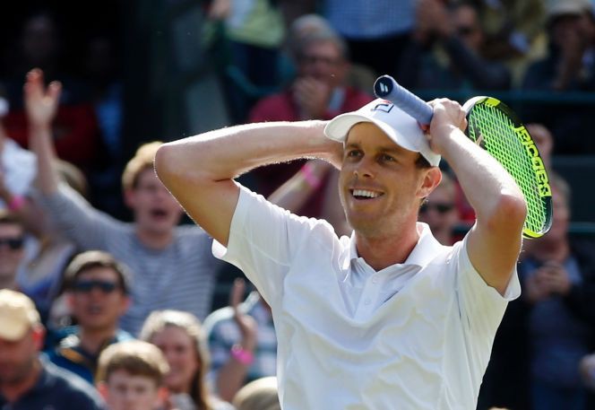 Tay vợt hạ Djokovic từng phải nhờ mai mối để tìm bạn gái