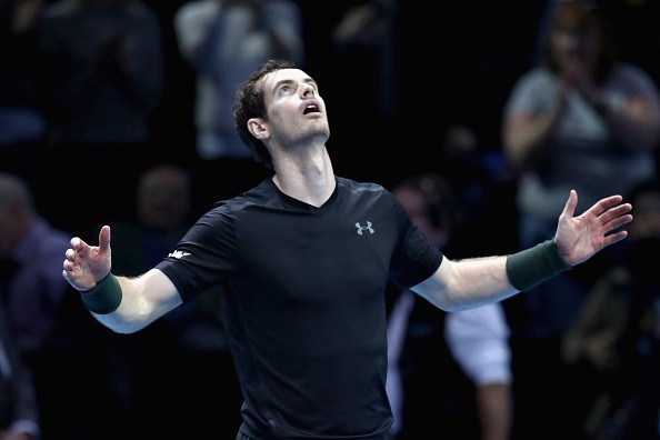 Thắng nghẹt thở Raonic, Murray gặp Djokovic ở chung kết ATP Finals