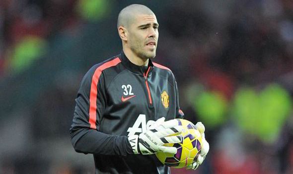 Valdes từng suýt cắn lưỡi chết trong cô độc ở M.U