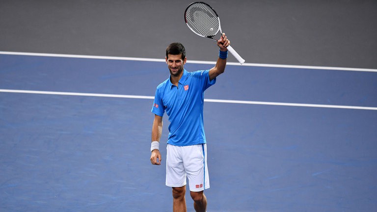 Vòng 2 Paris Masters: Djokovic thảnh thơi, Murray thắng nhọc