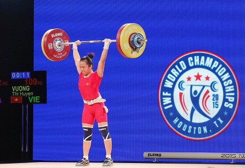 Giải cử tạ VĐTG 2015: Nữ đô cử vô danh Việt Nam hạ Á quân Olympic