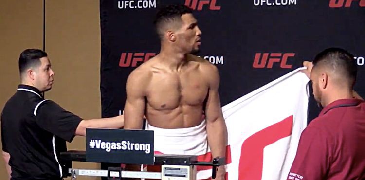 Kevin Lee lại một lần nữa quá cân Kevin Lee