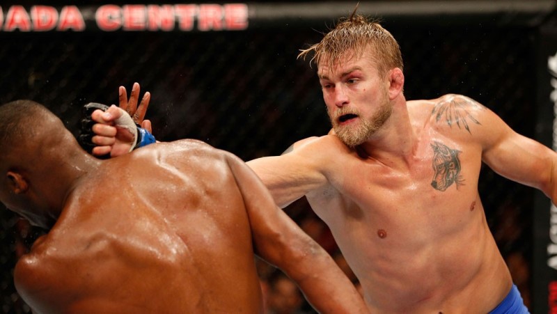 Alexander Gustafsson không ngại nhường lượt tranh đai cho Manuwa