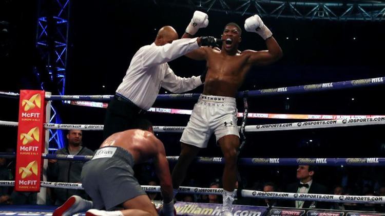 Anthony Joshua hạ knock-out Wladimir Klitschko trong hiệp 11