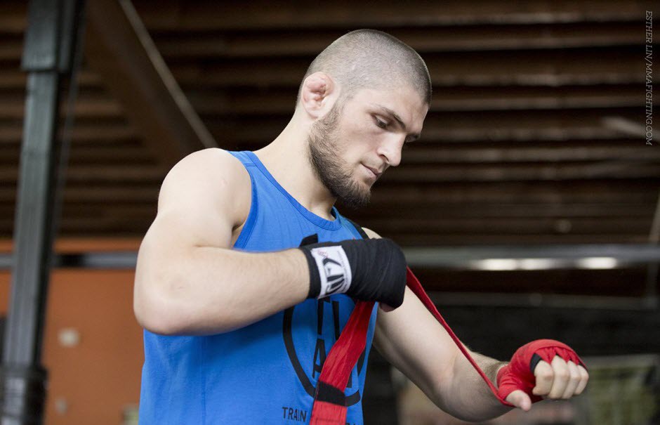 Bản tin MMA 11/1: Khabib Nurmagomedov sẽ sớm lên võ đài?
