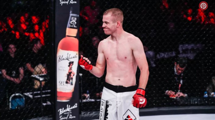 Bản tin MMA 19/12: Gãy lìa xương bàn tay, võ sĩ vẫn đấu hết trận