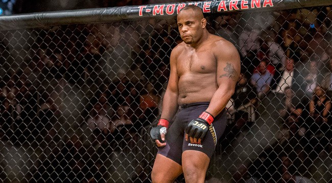 Bản tin MMA 22/12: Cormier sẽ lên Heavyweight để đấu với Ngannou?