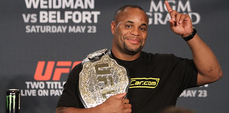 Bản tin MMA 24/12: Daniel Cormier sẽ nghỉ hưu sau năm 2018?