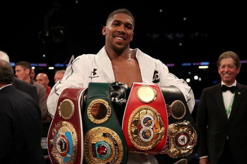 Bao giờ Anthony Joshua vơ vét hết các đai hạng nặng quyền Anh?