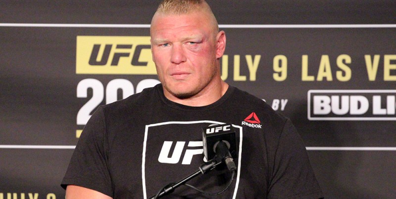 Brock Lesnar bị nghi được bao che để dự UFC 200