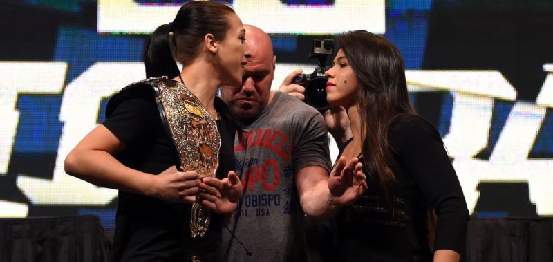 Jedrzejczyk vs. Gadelha: Kẻ tám lạng người nửa cân