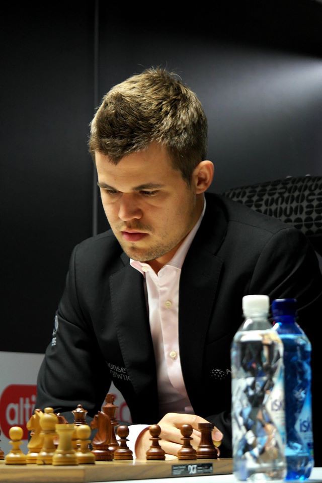 Siêu kỳ thủ Magnus Carlsen lần đầu có cơ hội vô địch tại quê hương