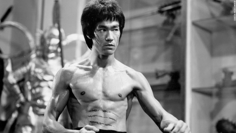 Đã bao nhiêu lần Lý Tiểu Long "hóa thân" trên sàn MMA?