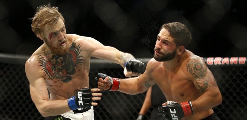 Dana White: Alvarez nên sợ cú đấm trái của McGregor