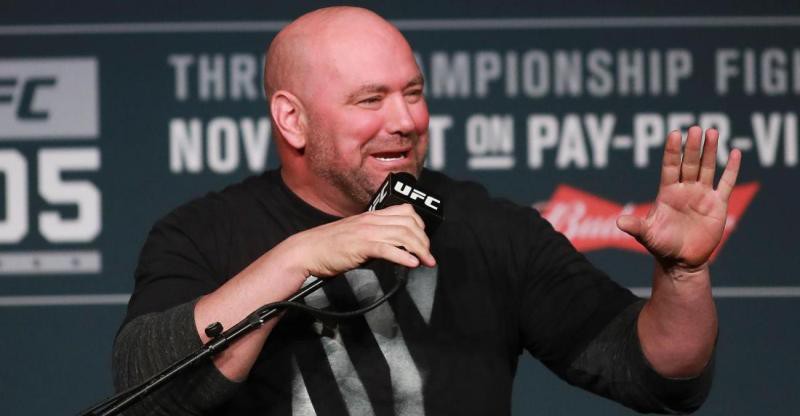 Dana White bênh Conor McGregor, công kích Floyd Mayweather