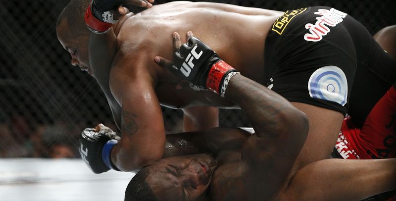 Daniel Cormier: Rumble sẽ tự bỏ cuộc khi không thể knock-out