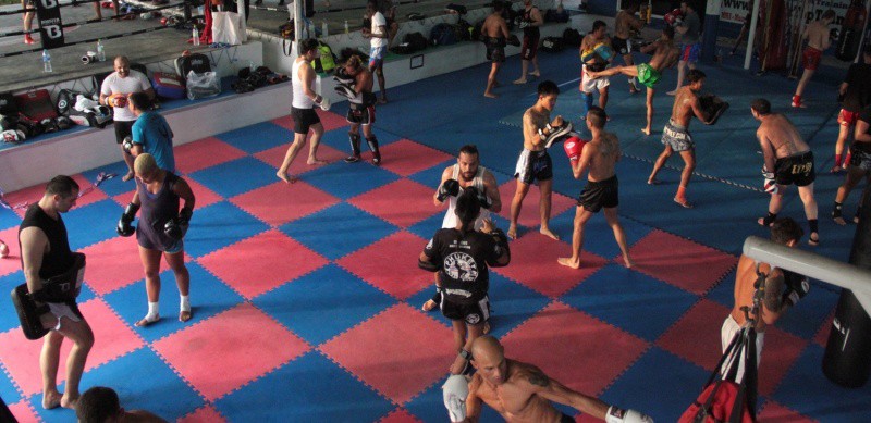 Bên trong lò Muay Thai ở Phuket: Gia đình thứ 2 của các võ sĩ