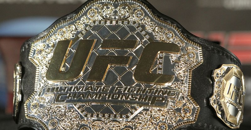 Cuộc đua tranh giành đai vô địch Heavyweight trước thềm UFC 203