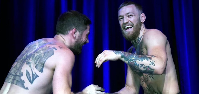 Đối với McGregor, Alvarez sẽ là đối thủ dễ dàng hơn dos Anjos?