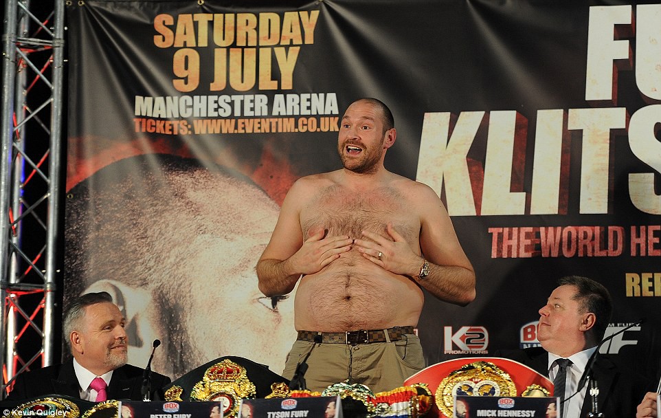 Fury và Klitschko khẩu chiến dữ dội trong cuộc họp báo
